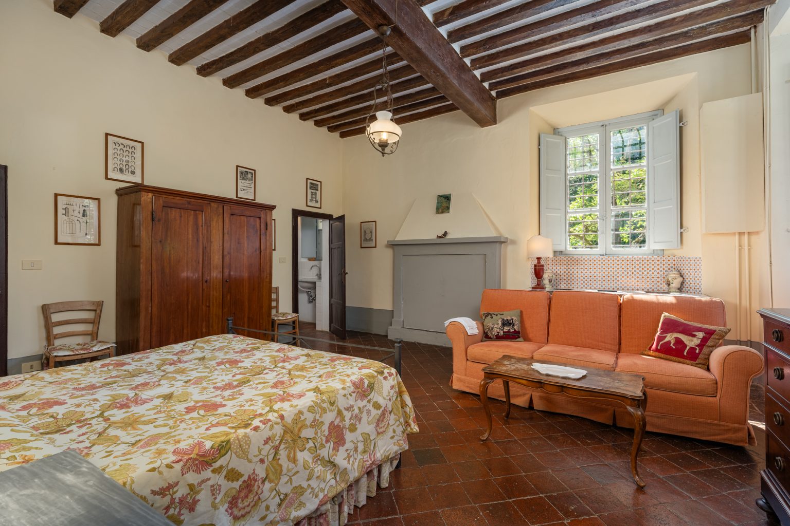 2048-FMB-Villa-Buonvisi-10-1536x1024