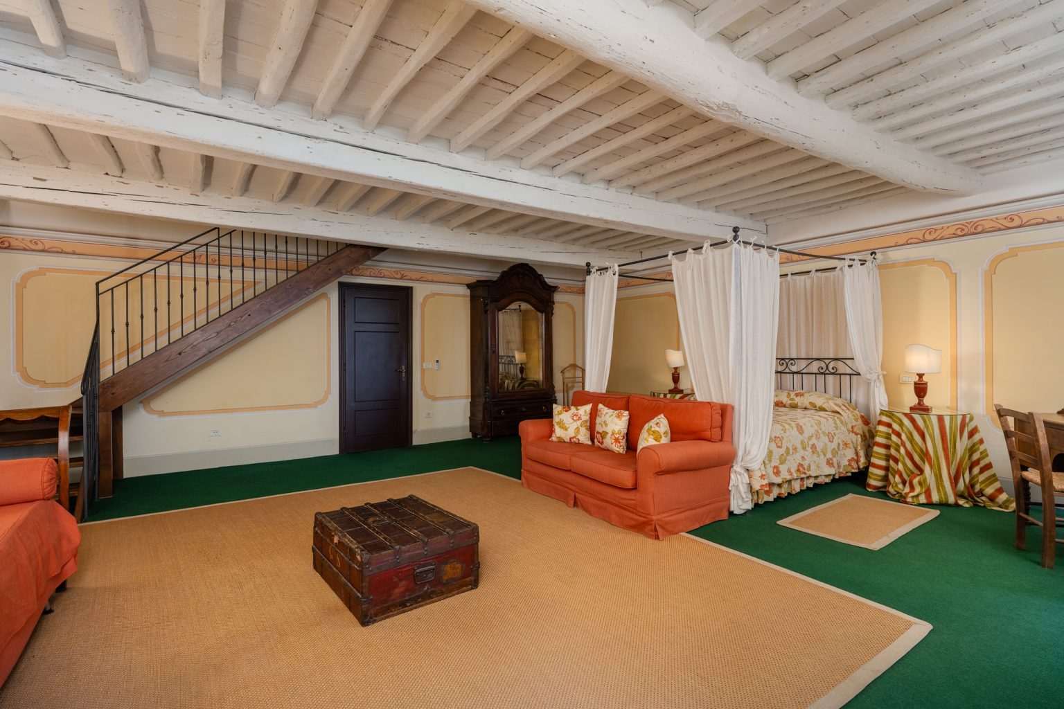 2048-FMB-Villa-Buonvisi-27-1536x1024