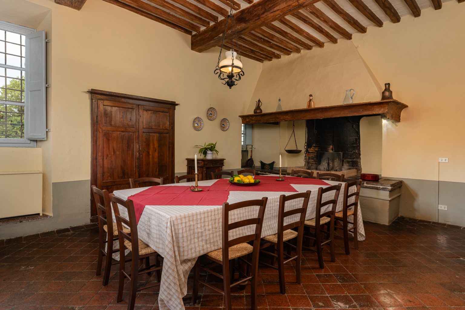 2048-FMB-Villa-Buonvisi-38-1536x1024
